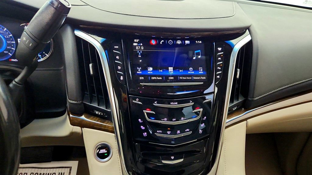 Used 2019 Cadillac Escalade Premium Luxury AWD/4WD image 18