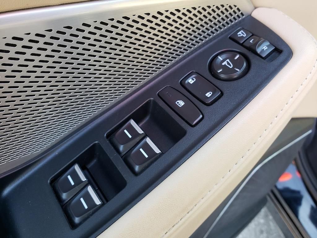 Certified 2024 Acura MDX SH-AWD w/ Technology Package image 21