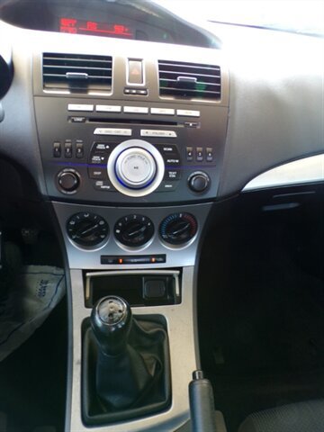 Used 2011 MAZDA MAZDA3 i Touring FWD image 30