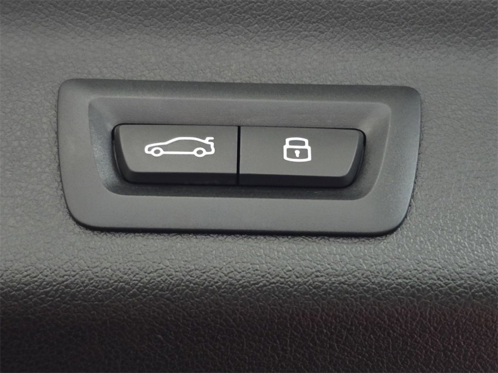 Used 2024 BMW X1 xDrive28i w/ Convenience Package image 16