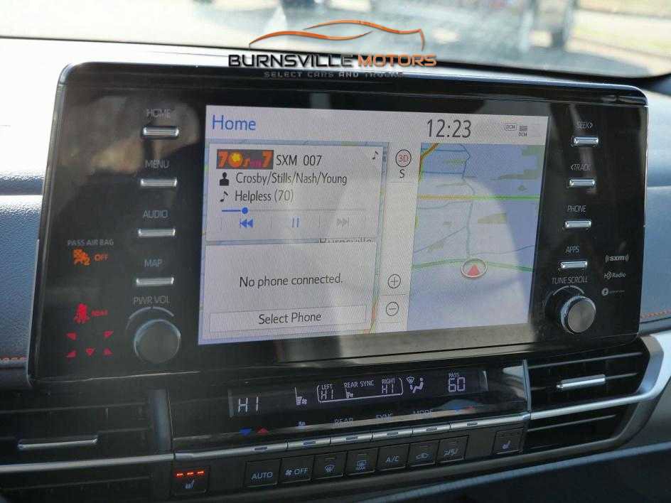 Used 2021 Toyota Sienna XSE image 19