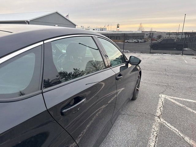 Used 2019 Honda Accord Sport image 18