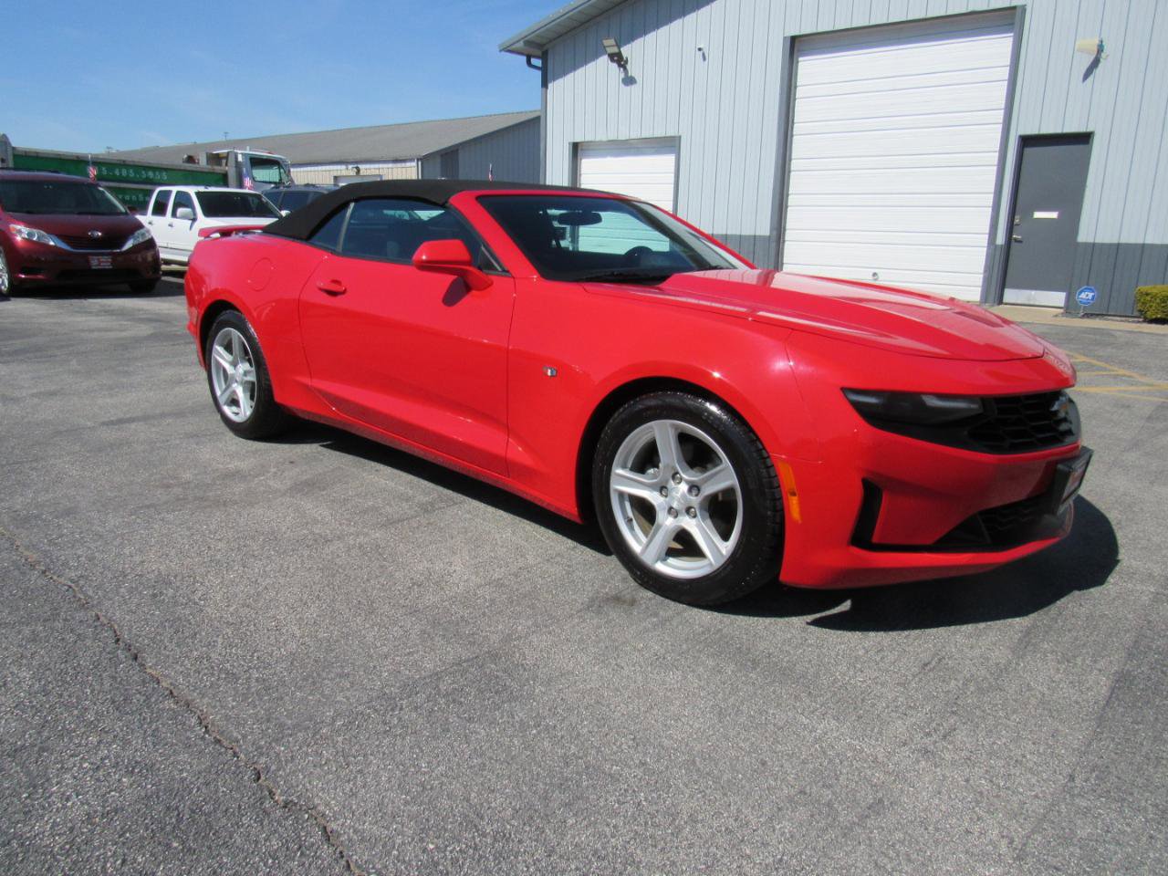 Used 2020 Chevrolet Camaro LT RWD image 8
