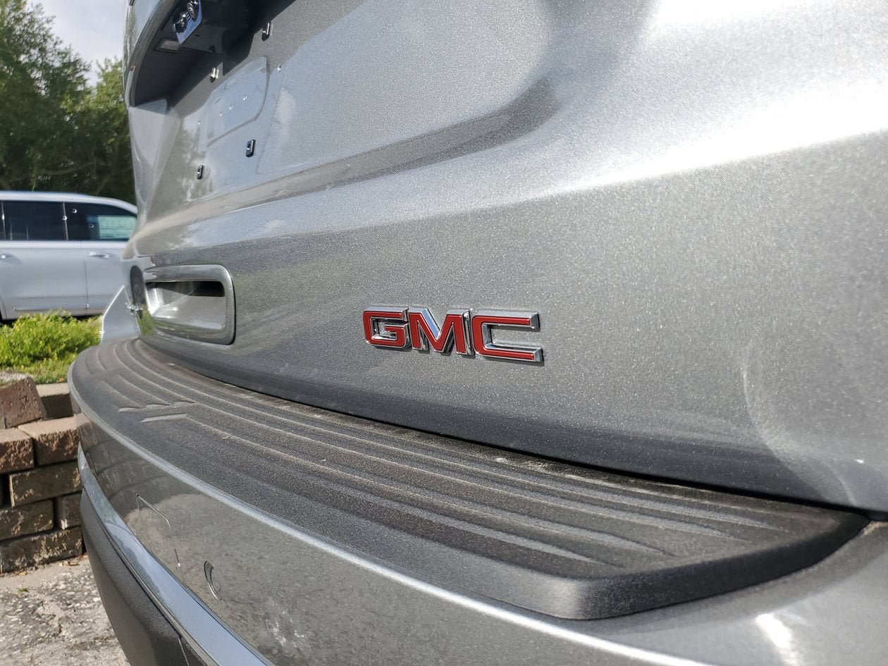 New 2026 GMC Yukon XL Denali w/ Denali Reserve Package AWD/4WD image 7