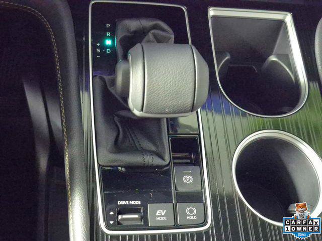 Certified 2026 Toyota Sienna XLE Woodland Edition AWD/4WD image 19