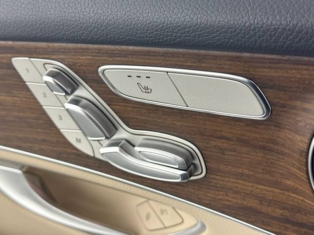 Used 2022 Mercedes-Benz GLC 300 4MATIC image 30