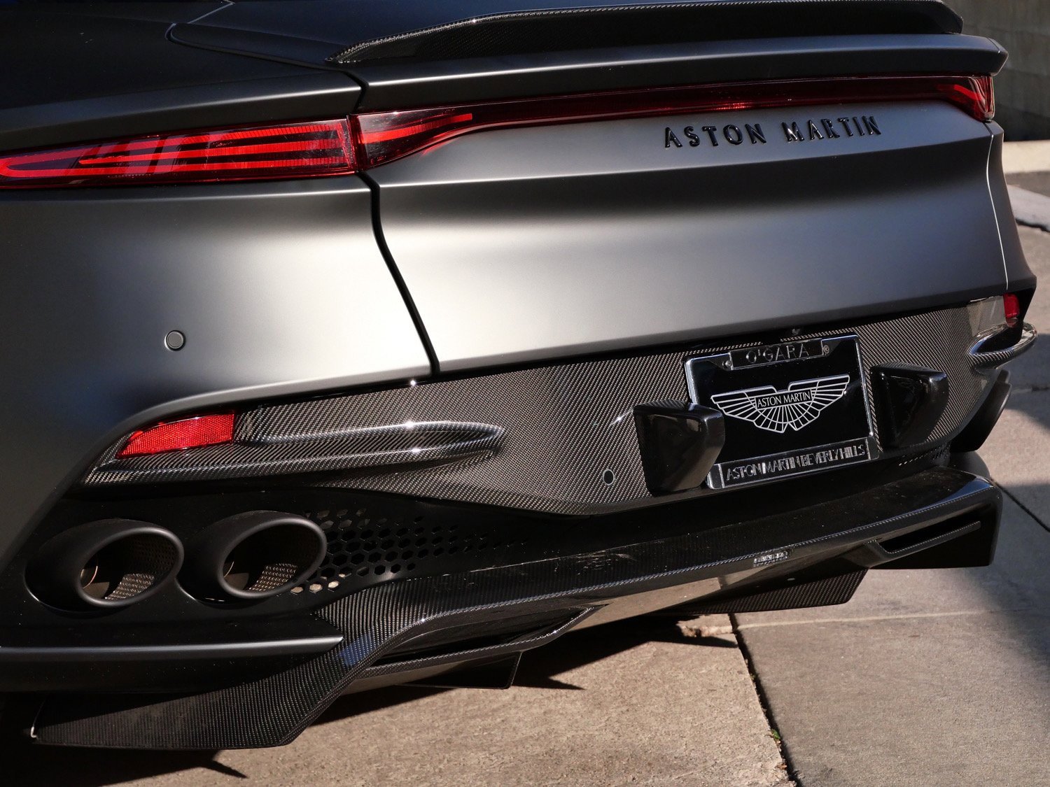 Used 2020 Aston Martin DBS Superleggera image 18