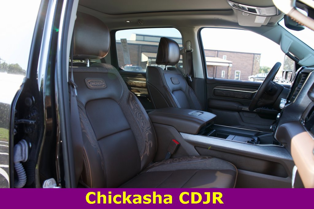 New 2025 RAM 1500 Limited w/ Trailer Tow Group image 19