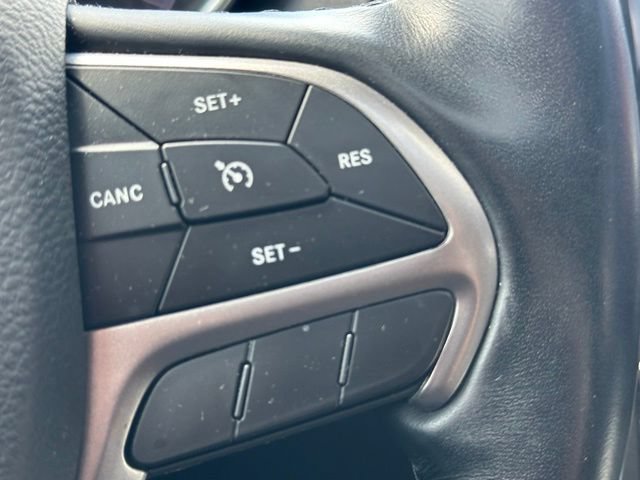 Used 2021 Jeep Grand Cherokee Laredo X AWD/4WD image 20