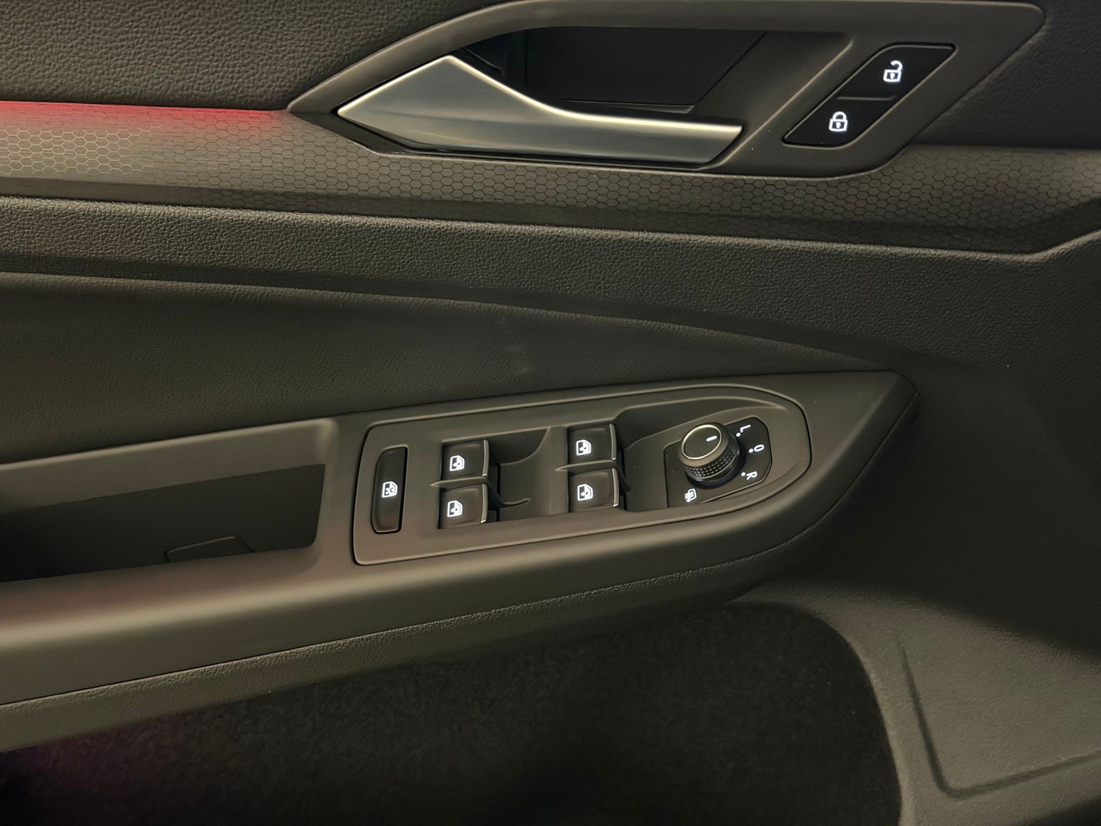 Used 2024 Volkswagen GTI Autobahn image 29