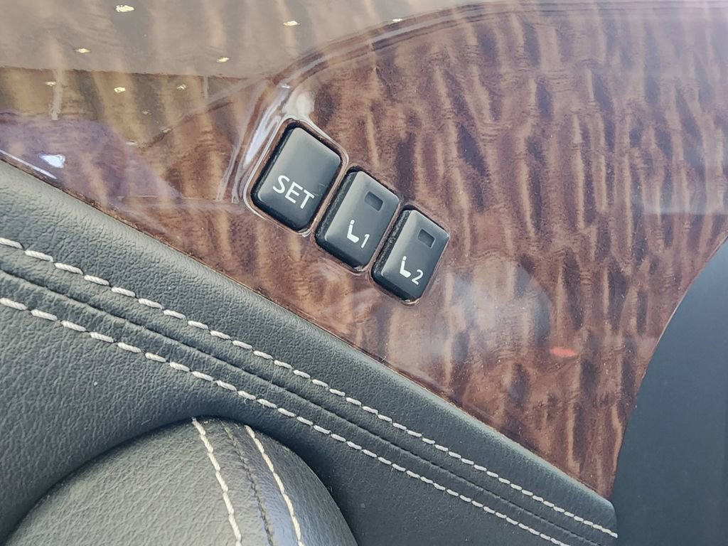 Used 2020 Nissan Armada SL w/ Premium Package image 17