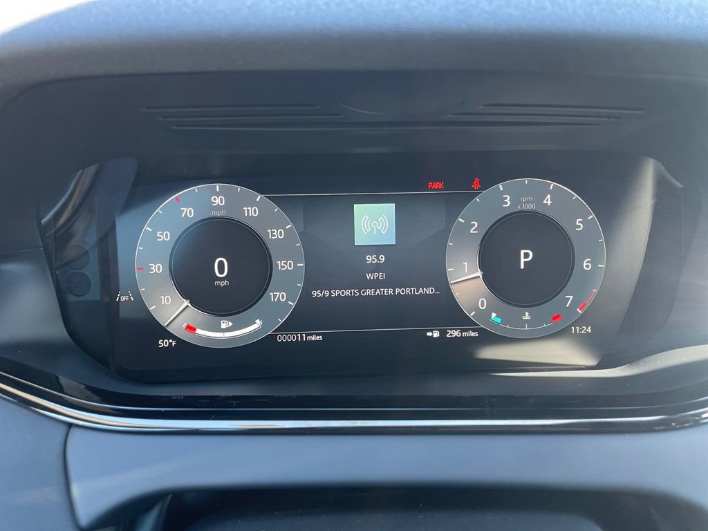 New 2024 Land Rover Range Rover Evoque Dynamic SE image 13