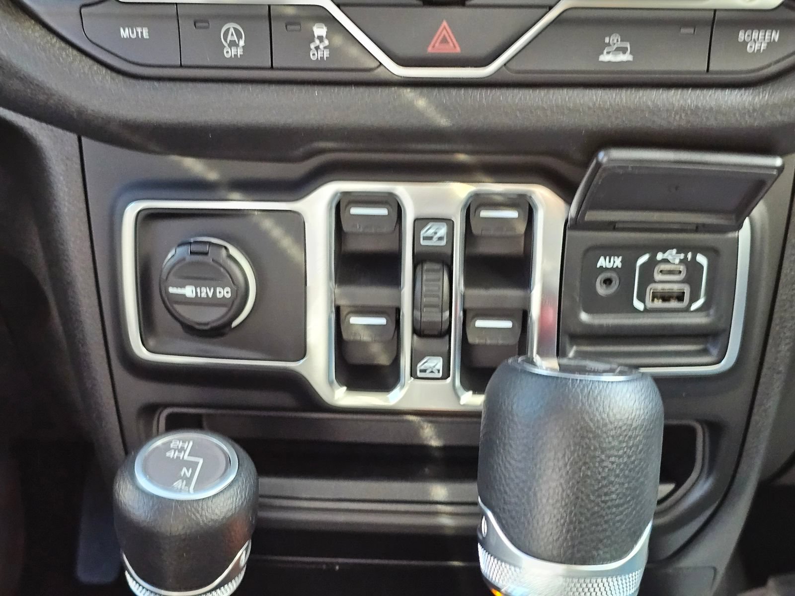 New 2026 Jeep Wrangler Unlimited Sport AWD/4WD image 15