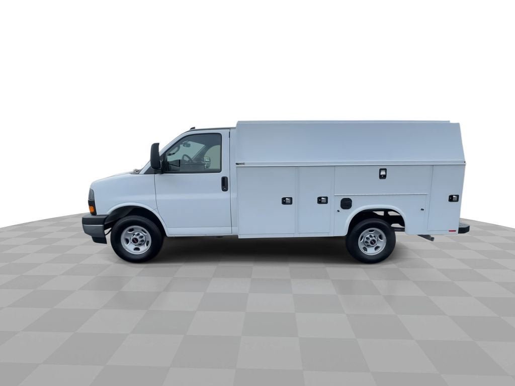 New 2025 GMC Savana 3500 w/ Power Convenience Package RWD image 15