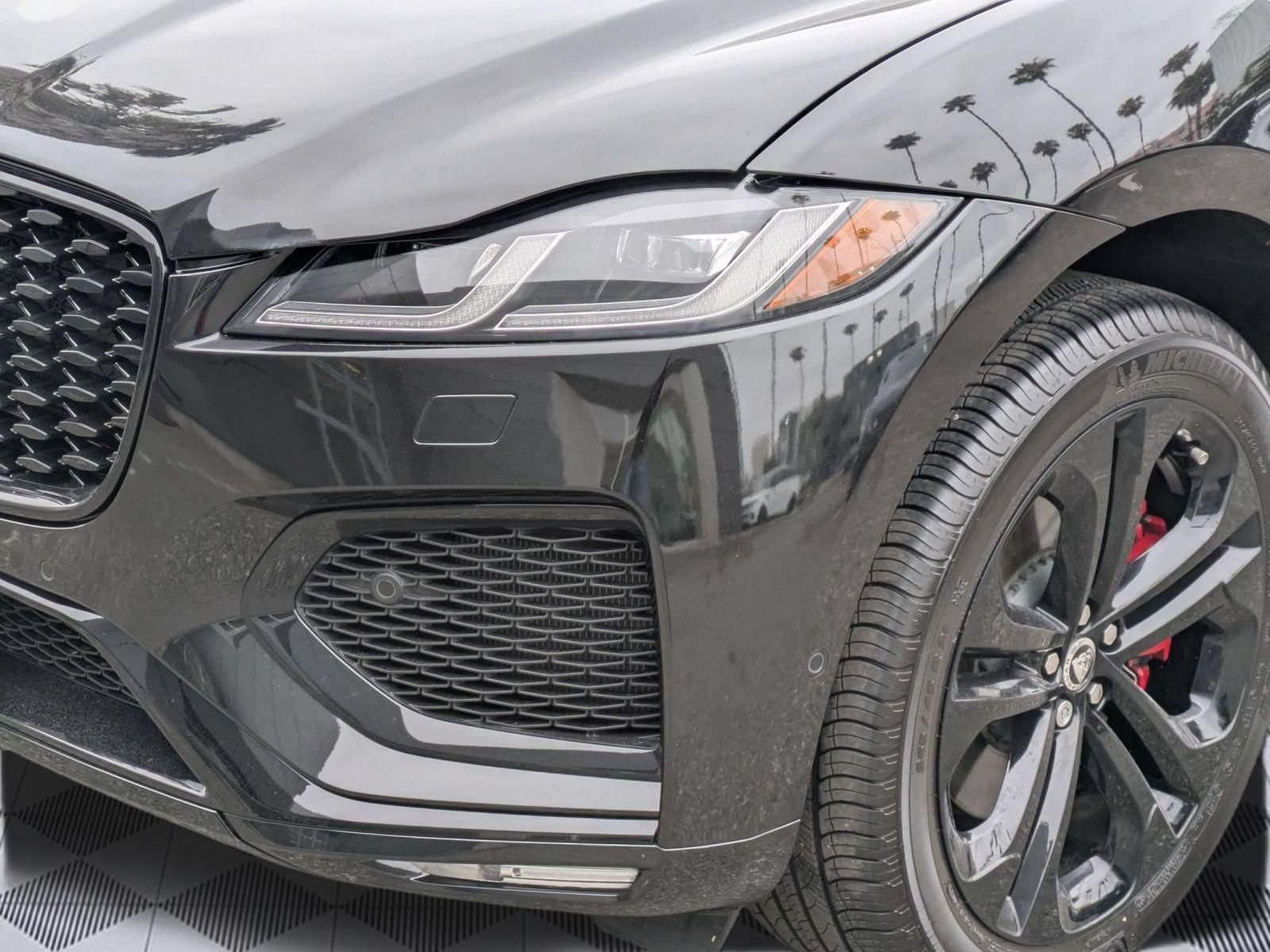 Used 2026 Jaguar F-PACE R-Dynamic S AWD/4WD image 10
