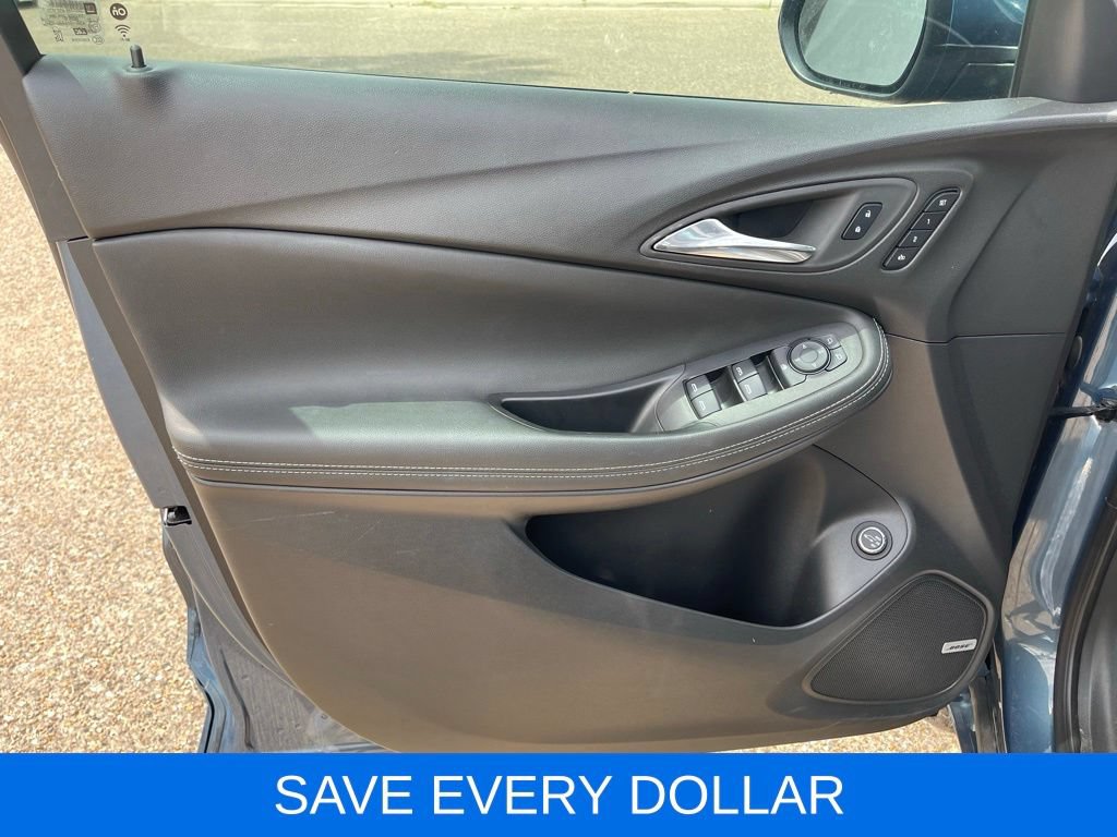 Used 2024 Buick Encore GX Avenir w/ Avenir Convenience Package AWD/4WD image 16