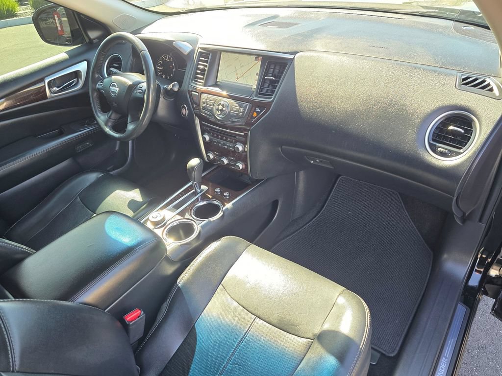 Used 2016 Nissan Pathfinder Platinum AWD/4WD image 17
