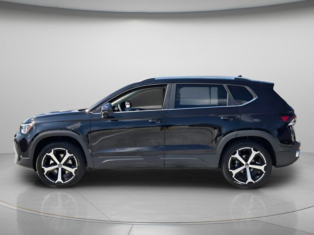 New 2026 Volkswagen Taos SEL AWD/4WD image 2