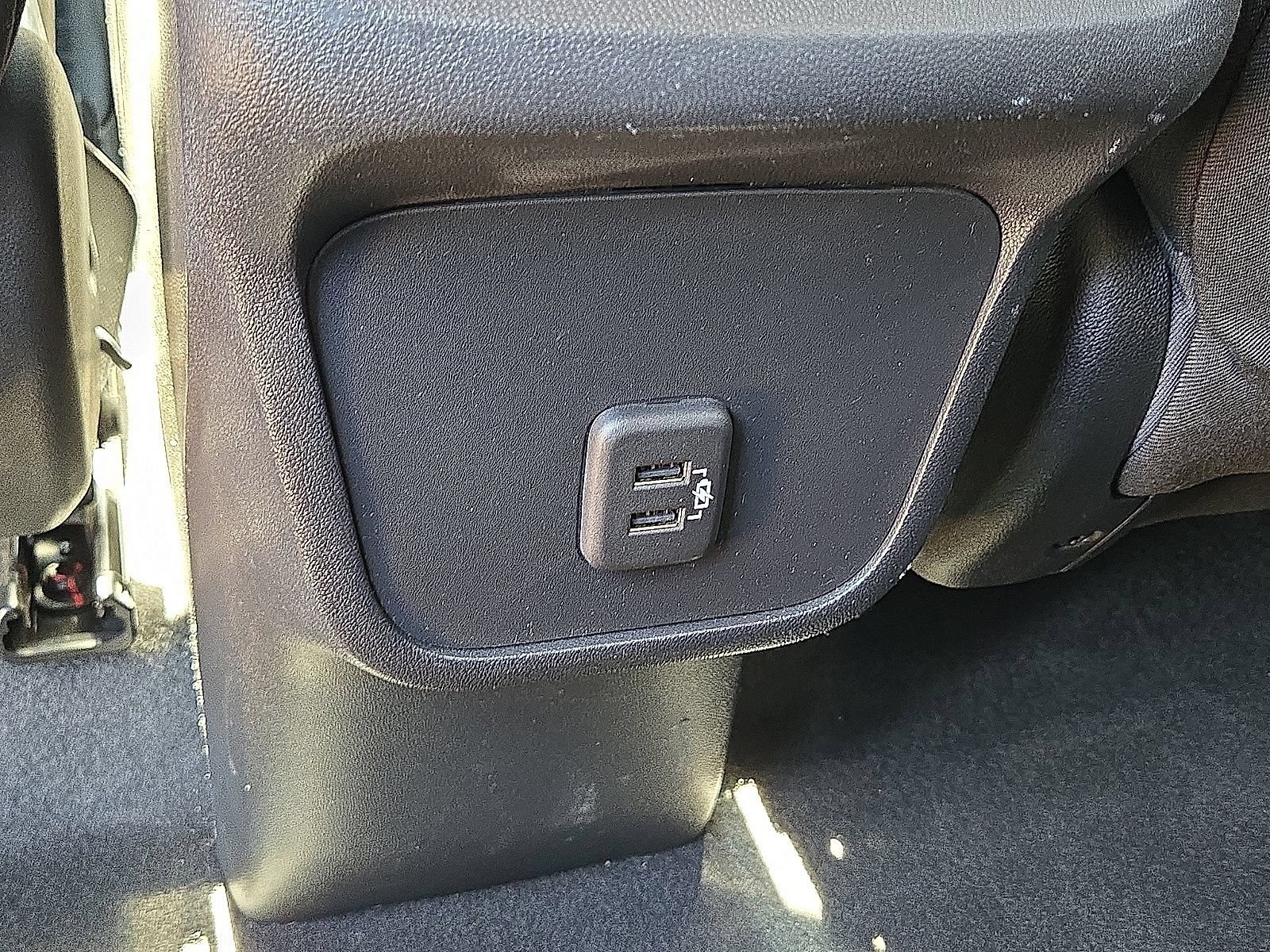 Used 2022 Chevrolet Equinox LT FWD image 16