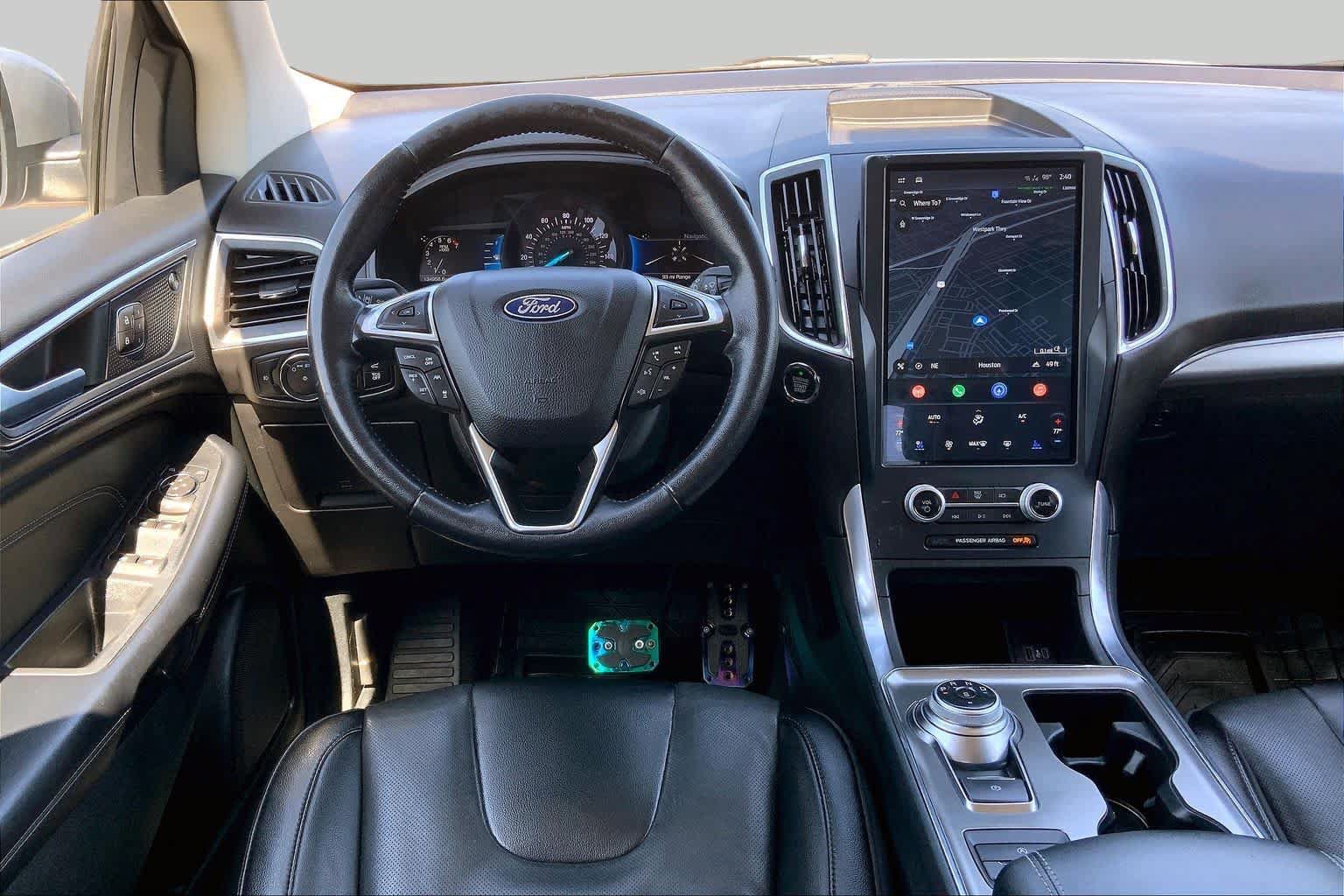 Used 2022 Ford Edge Titanium w/ Equipment Group 301A AWD/4WD image 6