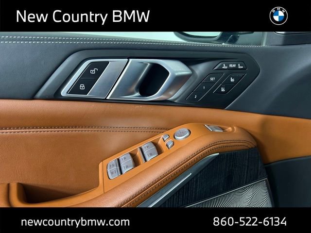 Used 2025 BMW ALPINA XB7 image 12