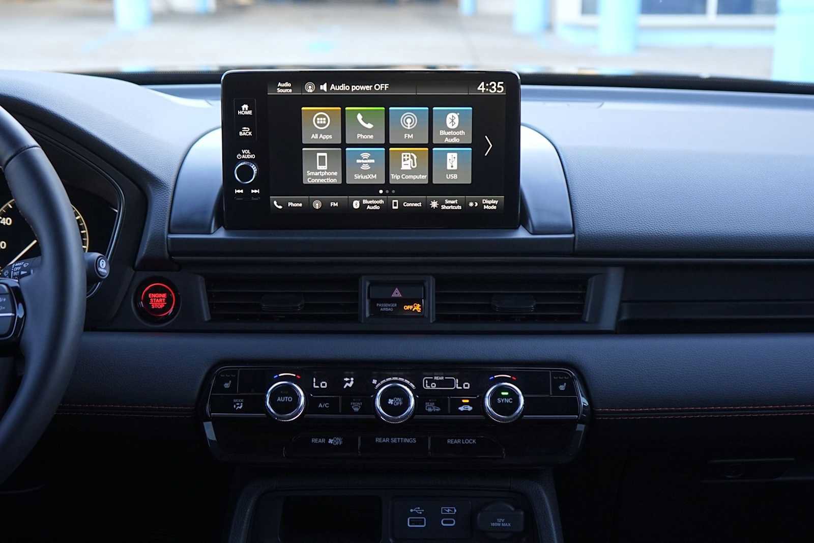 Used 2025 Honda Pilot TrailSport image 19