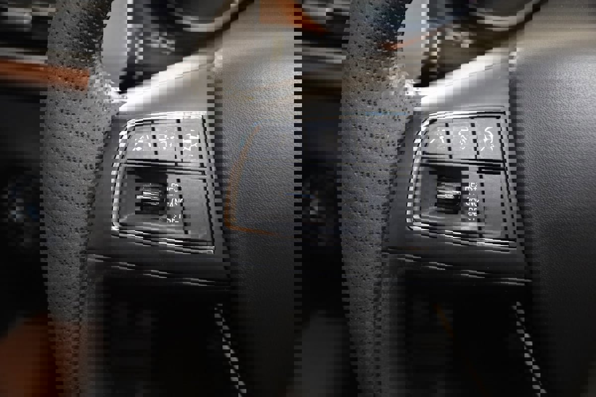 Used 2022 Maserati Ghibli Modena image 43