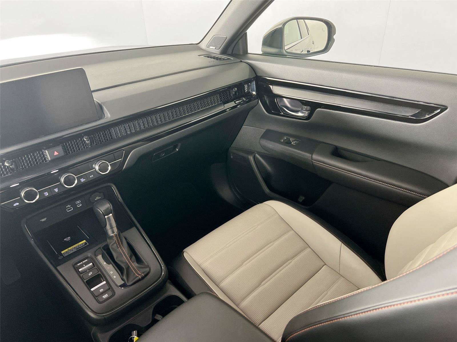 Used 2025 Honda CR-V Sport Touring image 25