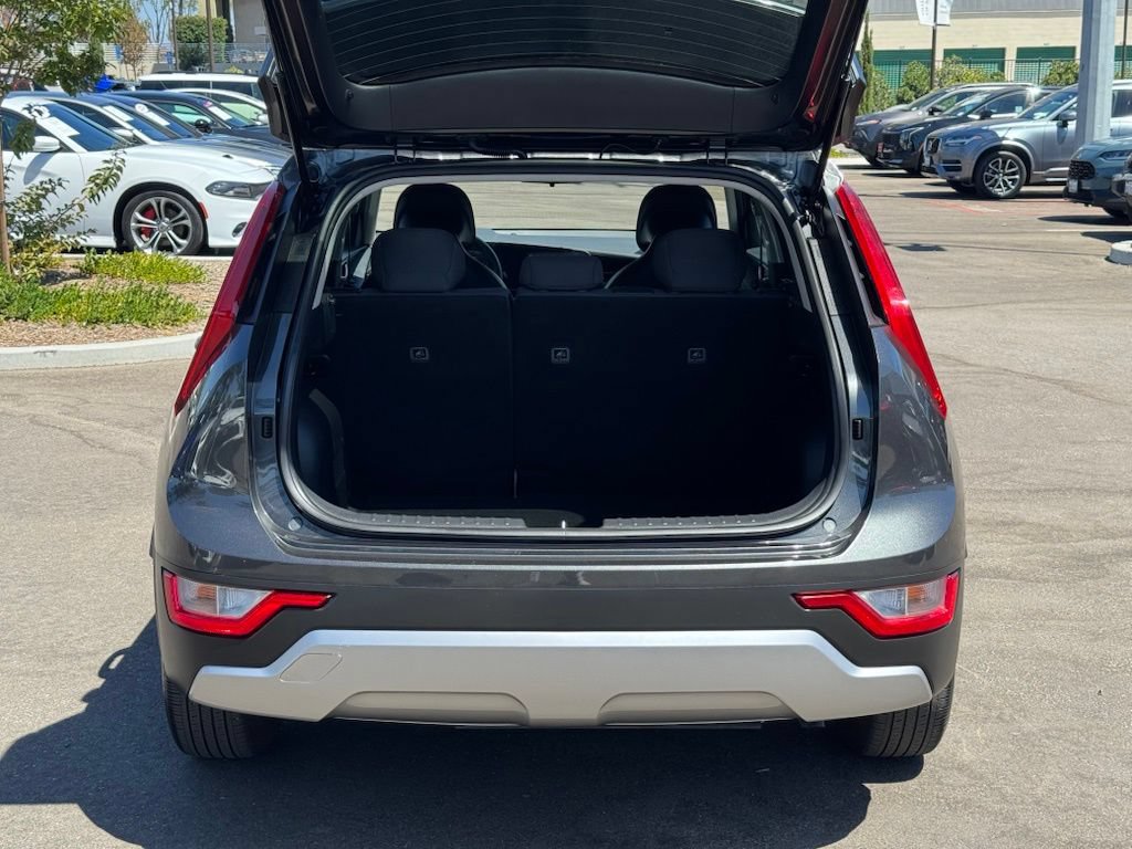 Used 2026 Kia Niro LX FWD image 23
