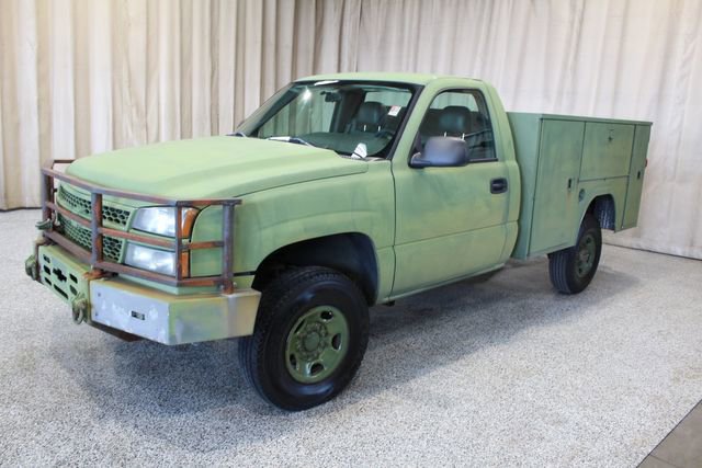 Used 2006 Chevrolet Silverado 2500 W/T w/ Heavy-Duty Power Package image 3