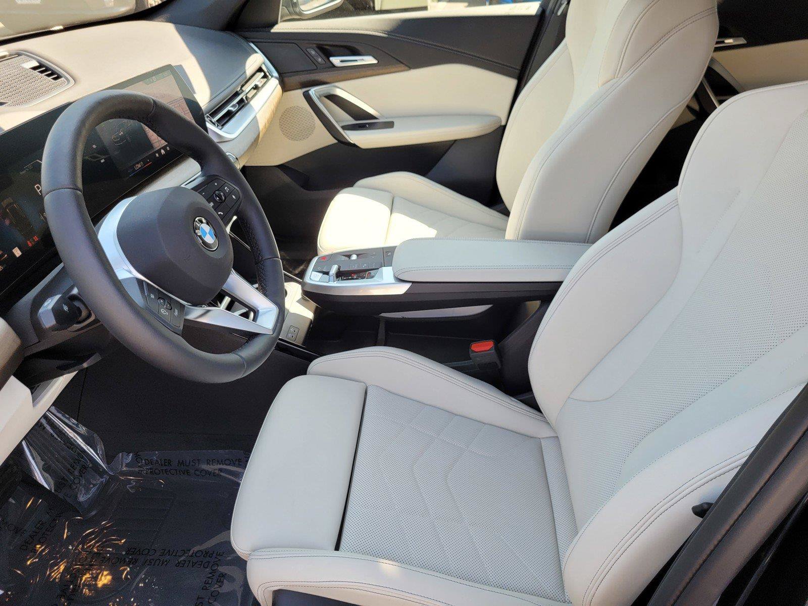 New 2027 BMW X1 xDrive28i w/ Technology Package AWD/4WD image 15