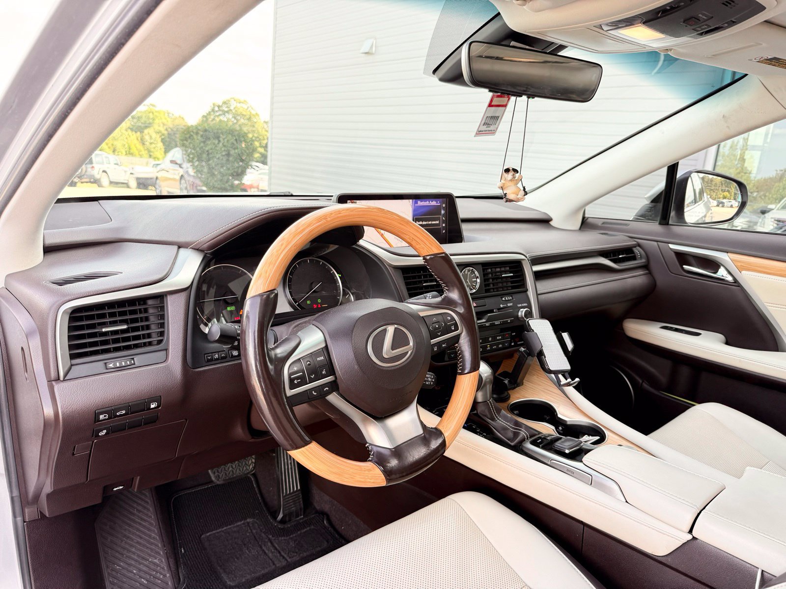 Used 2018 Lexus RX 450hL Premium w/ Premium Package AWD/4WD image 17
