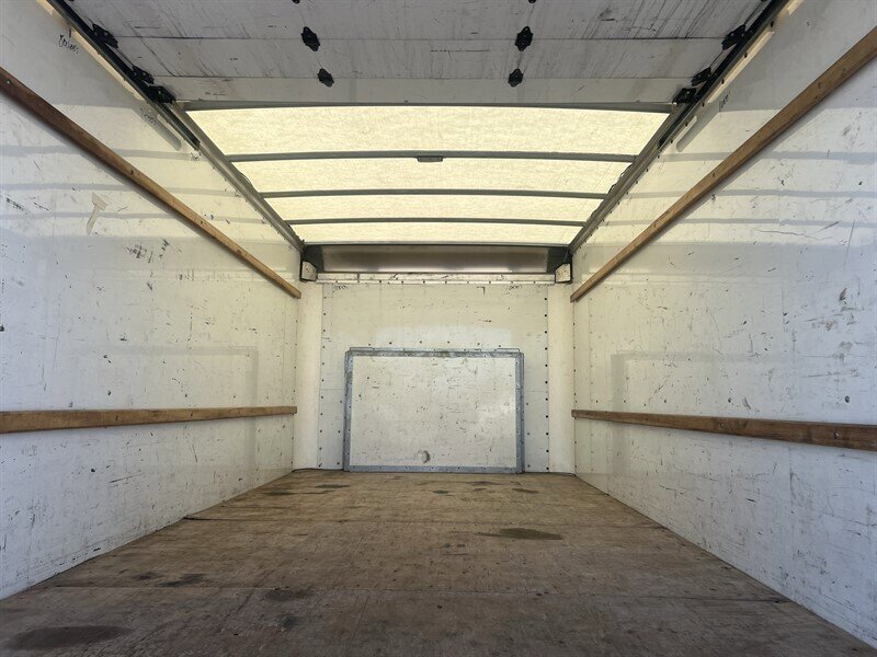 Used 2022 Ford E-350 and Econoline 350 Super Duty RWD image 13