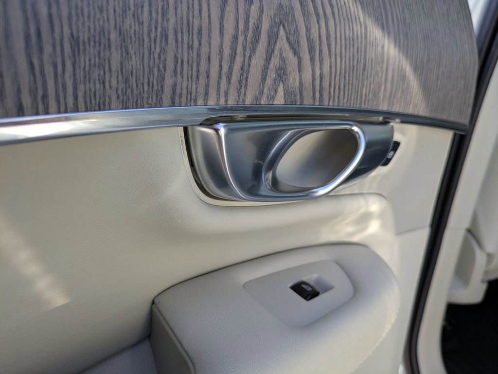 Used 2022 Volvo XC90 T6 Inscription w/ Advanced Package image 25