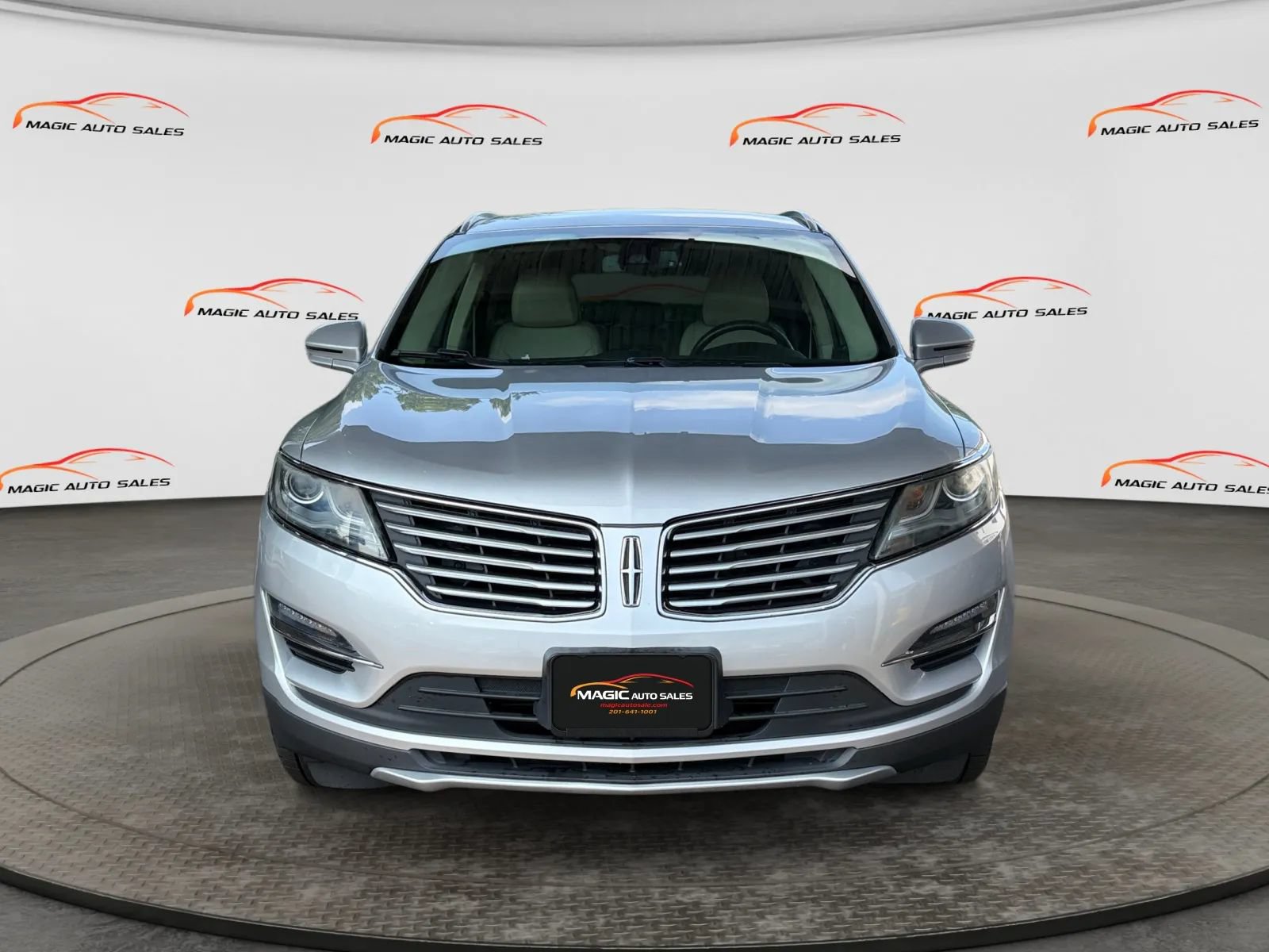 Used 2018 Lincoln MKC Reserve w/ Lincoln MKC Climate Package AWD/4WD image 3