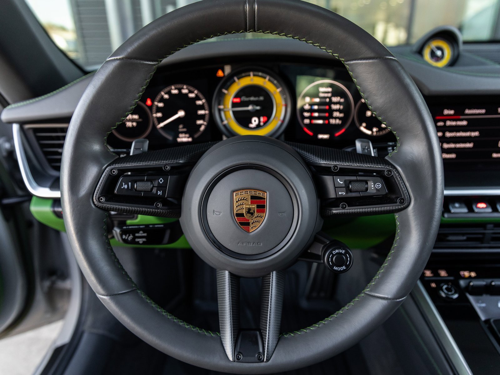 Certified 2022 Porsche 911 Turbo S w/ 911 Turbo Sportdesign Package image 36