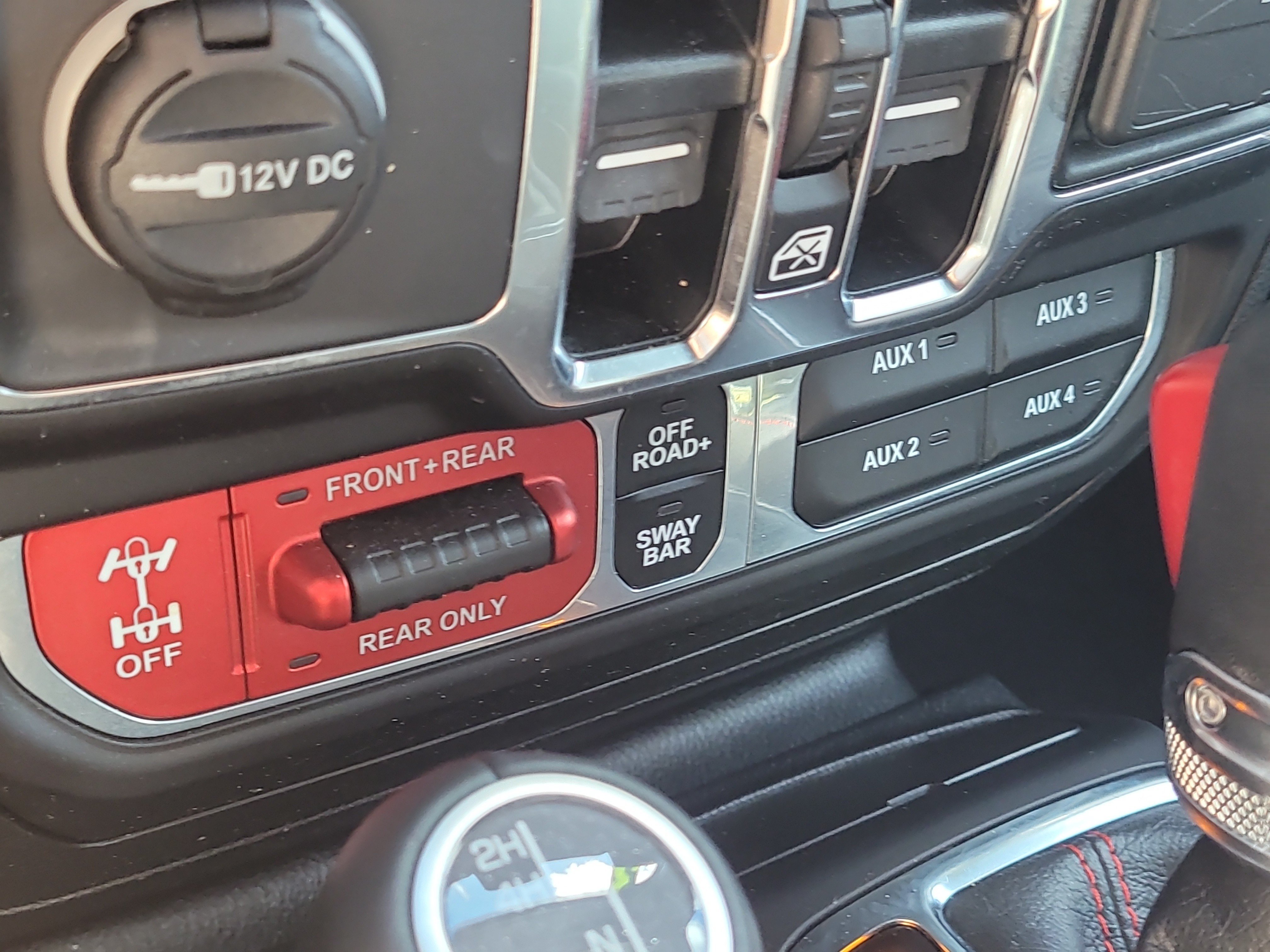 Used 2023 Jeep Wrangler Unlimited Rubicon AWD/4WD image 26