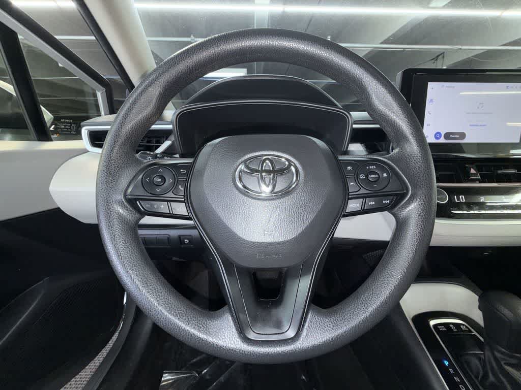 Used 2025 Toyota Corolla LE w/ Convenience Package FWD image 15