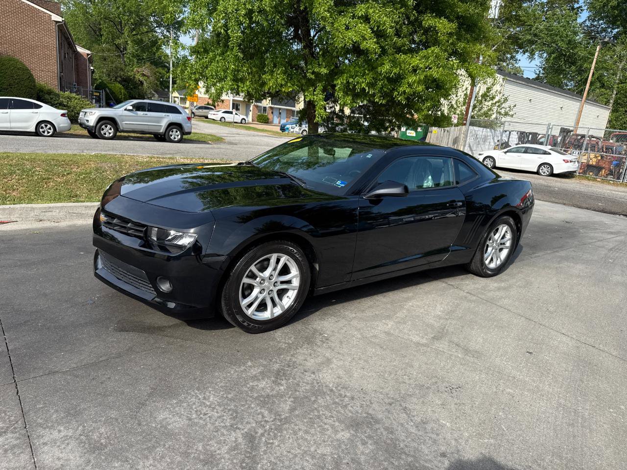 Used 2015 Chevrolet Camaro LT image 2