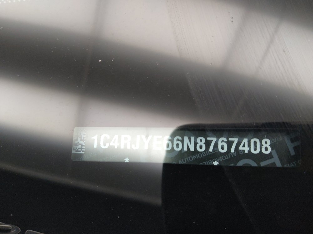 Used 2022 Jeep Grand Cherokee Summit w/ Advanced Protech Group IV AWD/4WD image 33