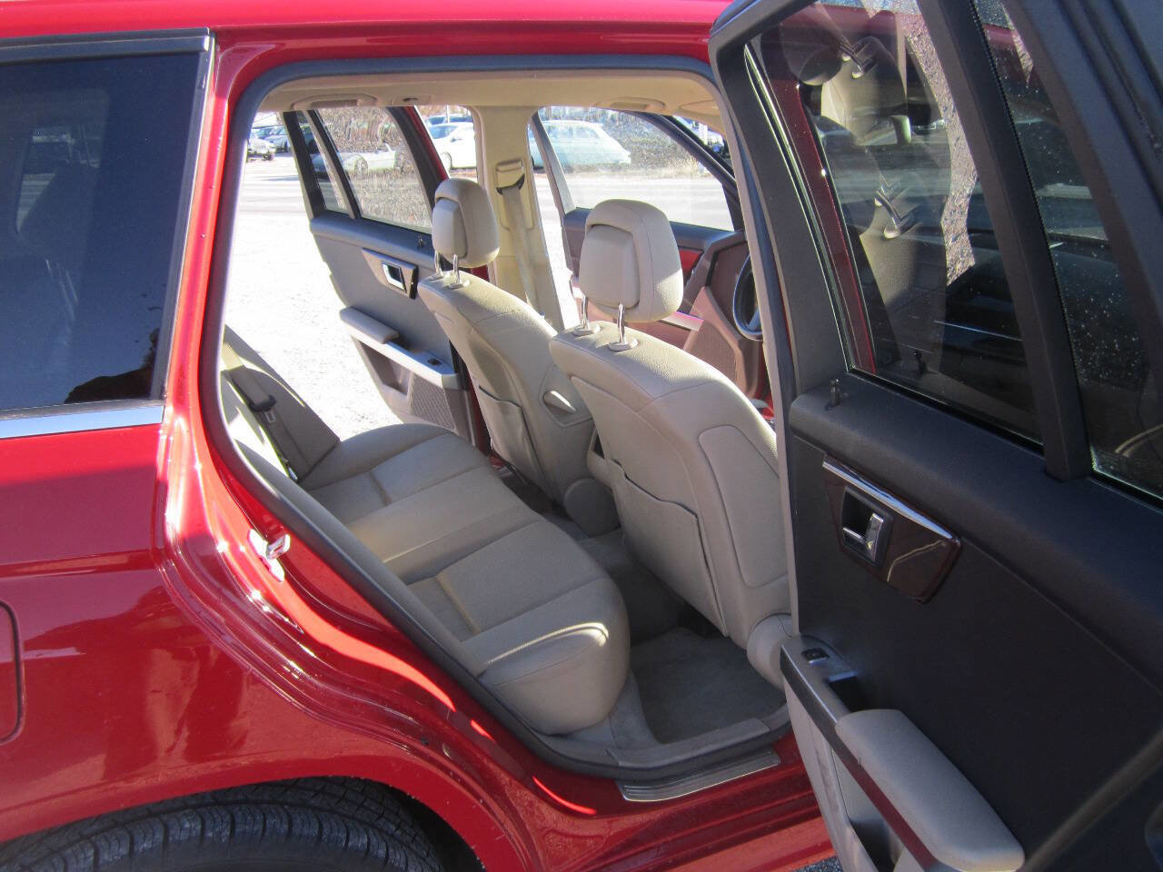 Used 2011 Mercedes-Benz GLK 350 4MATIC image 11