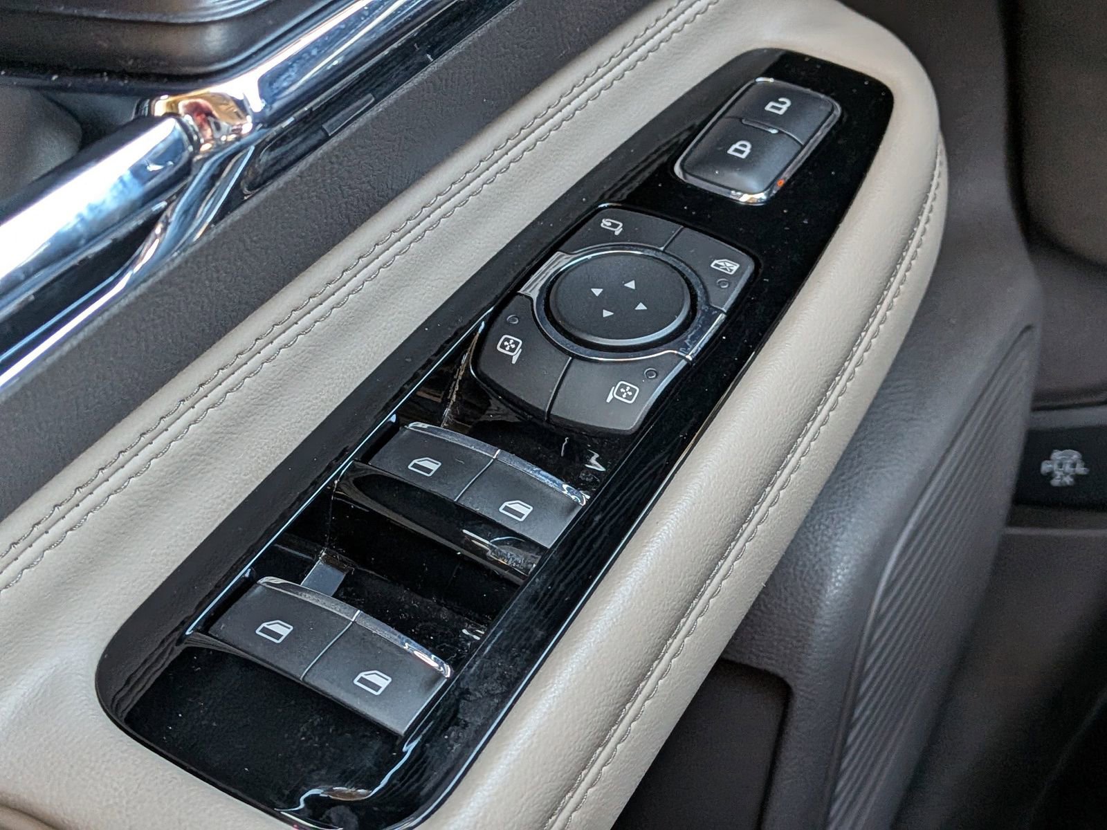 Certified 2022 Lincoln Corsair FWD image 28