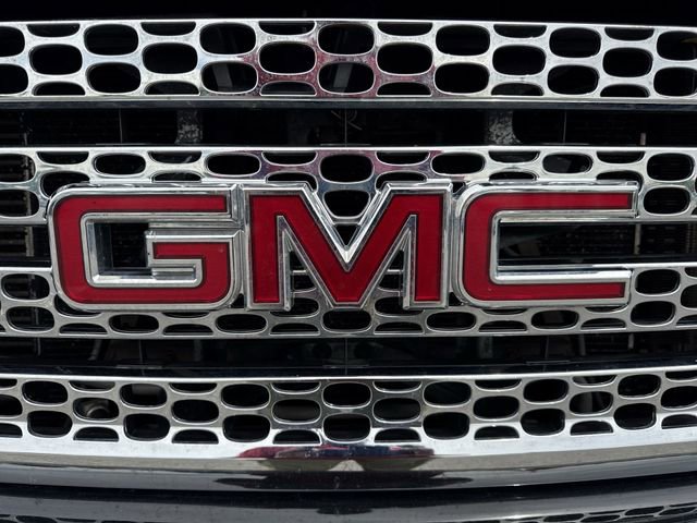 Used 2011 GMC Sierra 2500 Denali AWD/4WD image 29
