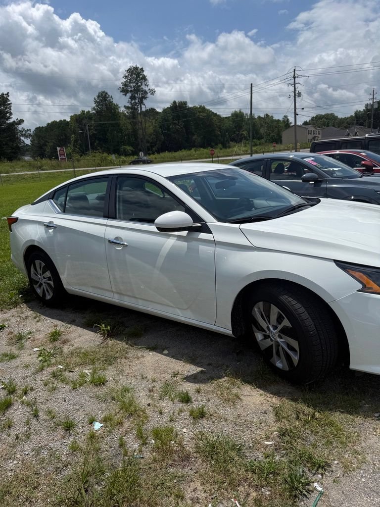 Used 2022 Nissan Altima 2.5 S FWD image 5