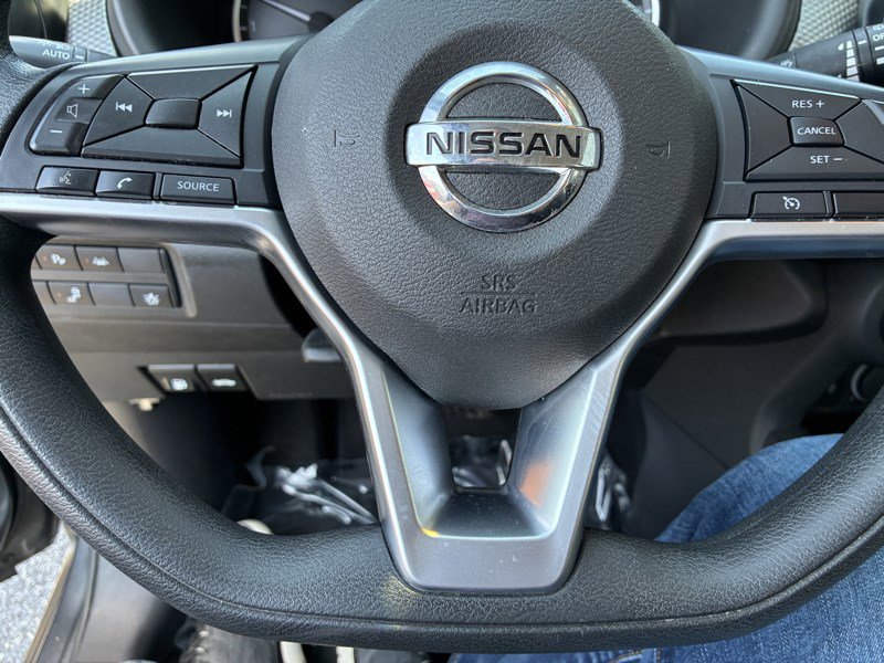 Used 2020 Nissan Kicks S FWD image 9