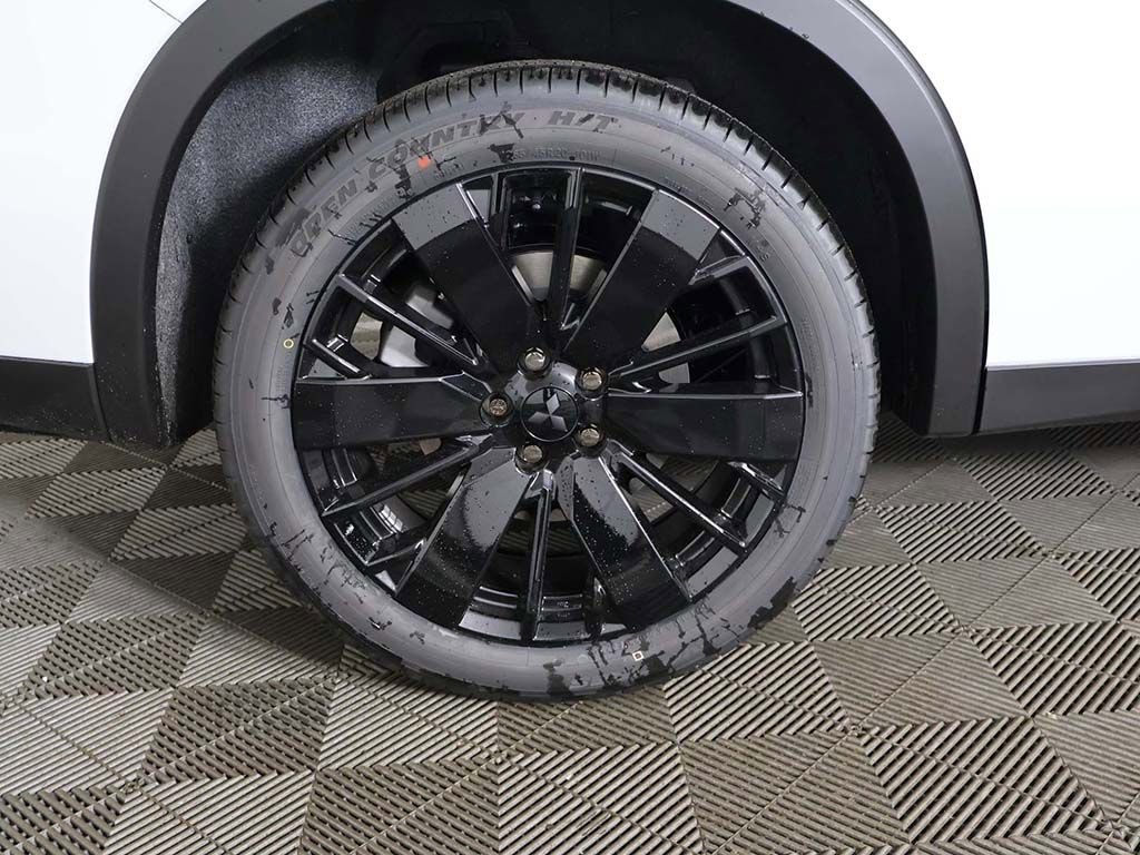 New 2026 Mitsubishi Outlander LE FWD image 20