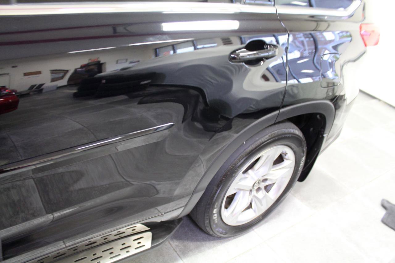 Used 2017 Toyota Highlander Limited Platinum image 38