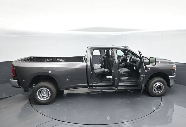 New 2026 RAM 3500 Tradesman AWD/4WD image 58