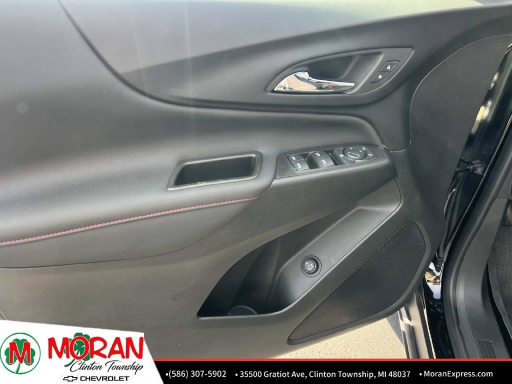Used 2023 Chevrolet Equinox RS FWD image 15