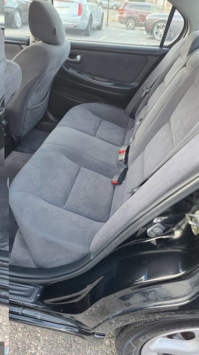 Used 2003 Nissan Maxima SE image 12